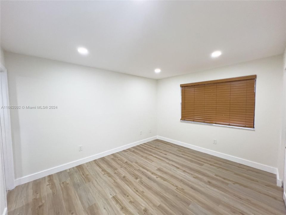 For Rent: $2,299 (2 beds, 2 baths, 747 Square Feet)