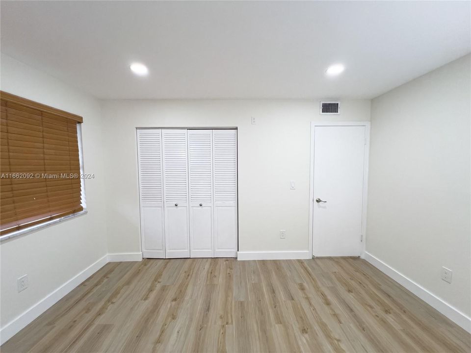 For Rent: $2,299 (2 beds, 2 baths, 747 Square Feet)