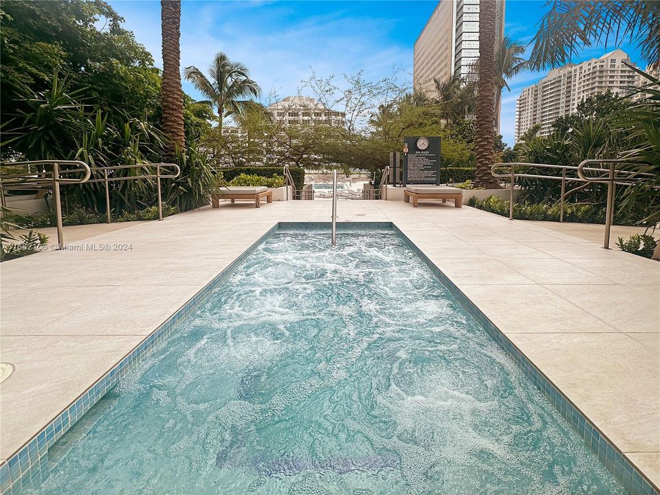 hot tub