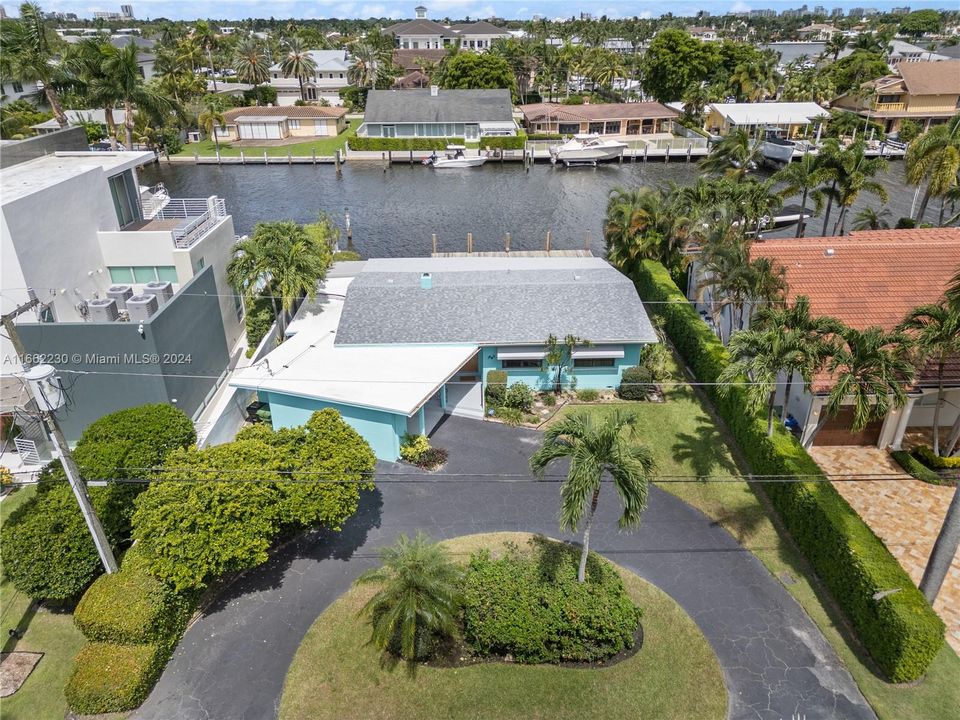 For Sale: $2,450,000 (2 beds, 2 baths, 1406 Square Feet)