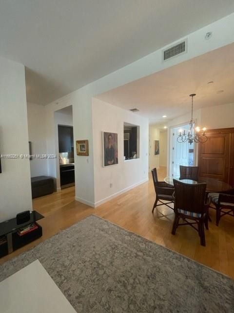 For Rent: $9,800 (2 beds, 2 baths, 1330 Square Feet)