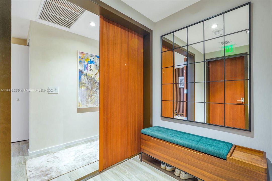 En Venta: $1,695,000 (3 camas, 4 baños, 1613 Pies cuadrados)