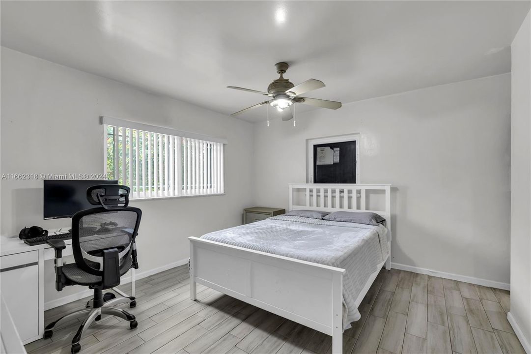 For Sale: $605,000 (4 beds, 2 baths, 2179 Square Feet)