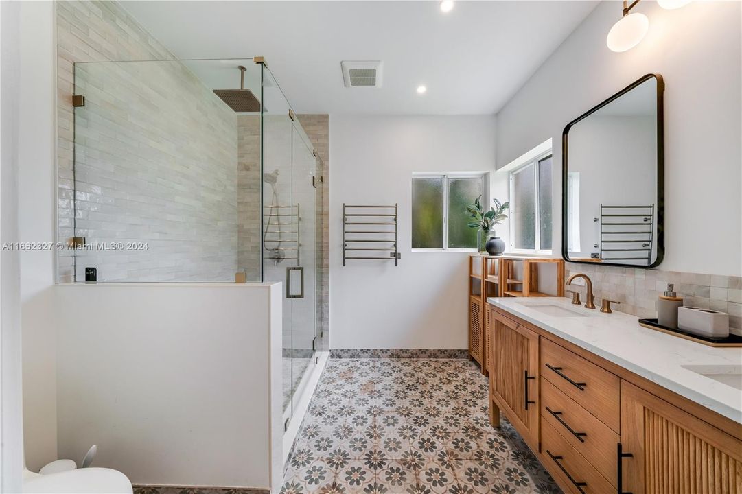 amazing renovated primary bathroom