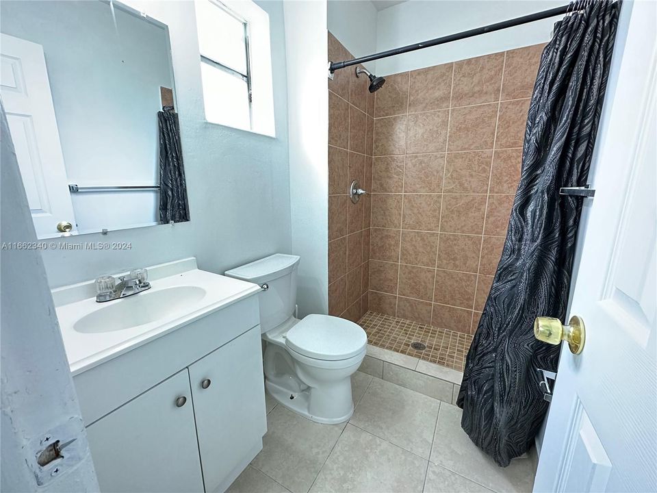 For Rent: $2,500 (2 beds, 2 baths, 1117 Square Feet)