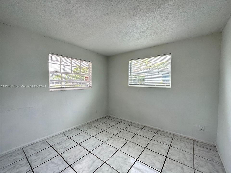 For Rent: $2,500 (2 beds, 2 baths, 1117 Square Feet)