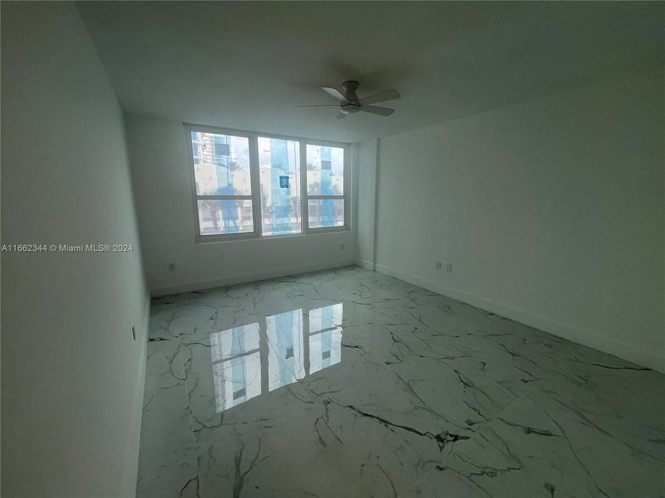 For Rent: $3,000 (2 beds, 2 baths, 1100 Square Feet)