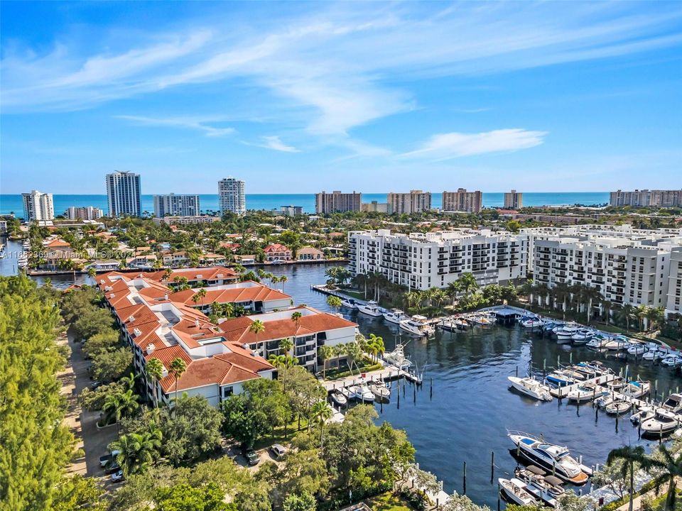 For Sale: $569,900 (2 beds, 2 baths, 1351 Square Feet)