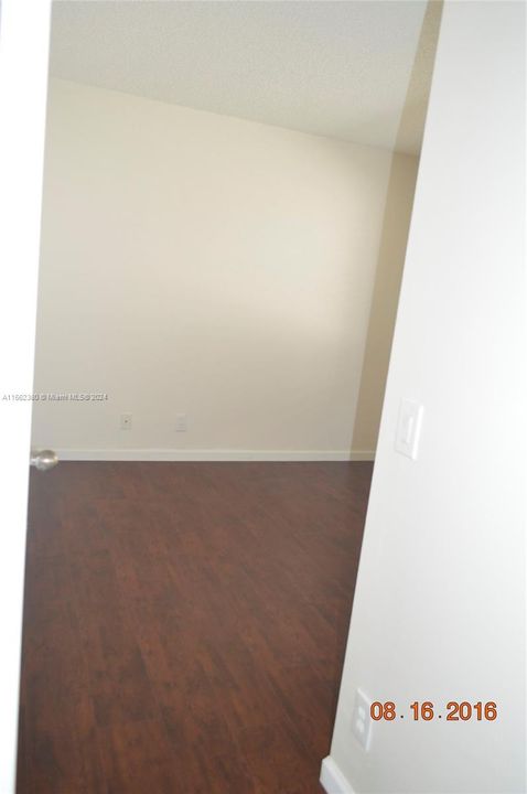 For Rent: $3,600 (3 beds, 2 baths, 1353 Square Feet)