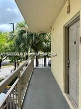 For Rent: $1,950 (1 beds, 1 baths, 710 Square Feet)