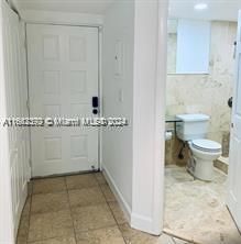 For Rent: $1,950 (1 beds, 1 baths, 710 Square Feet)