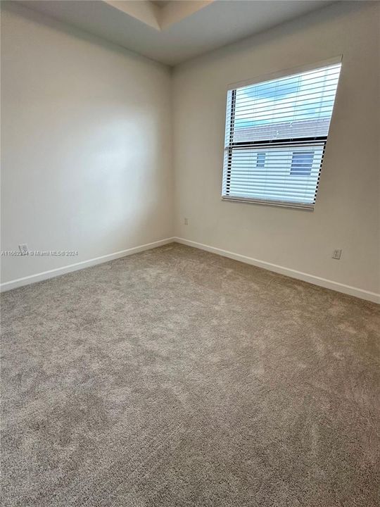 For Rent: $2,750 (3 beds, 3 baths, 1334 Square Feet)