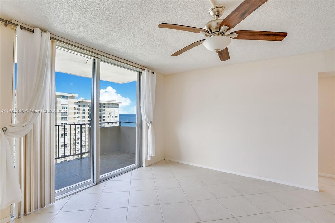 For Sale: $560,000 (2 beds, 2 baths, 1300 Square Feet)