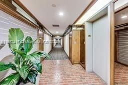 For Sale: $450,000 (2 beds, 2 baths, 1469 Square Feet)