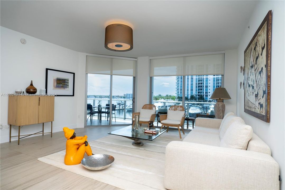 For Sale: $1,450,000 (2 beds, 2 baths, 1682 Square Feet)