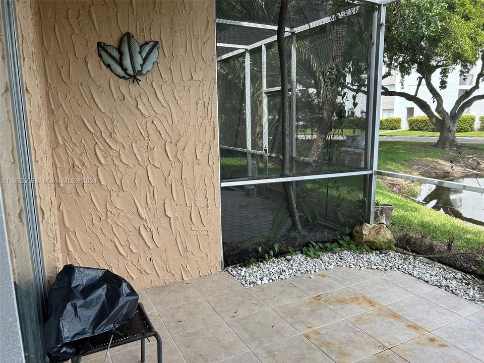 En Venta: $285,000 (2 camas, 1 baños, 1066 Pies cuadrados)