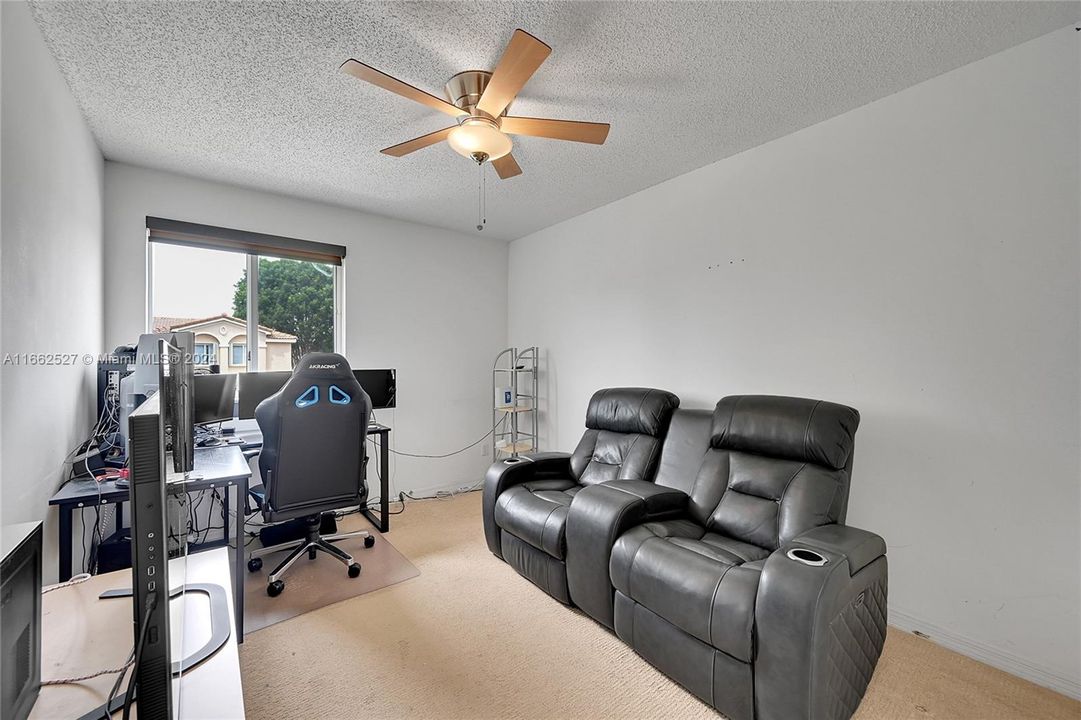 For Sale: $727,500 (4 beds, 2 baths, 2700 Square Feet)