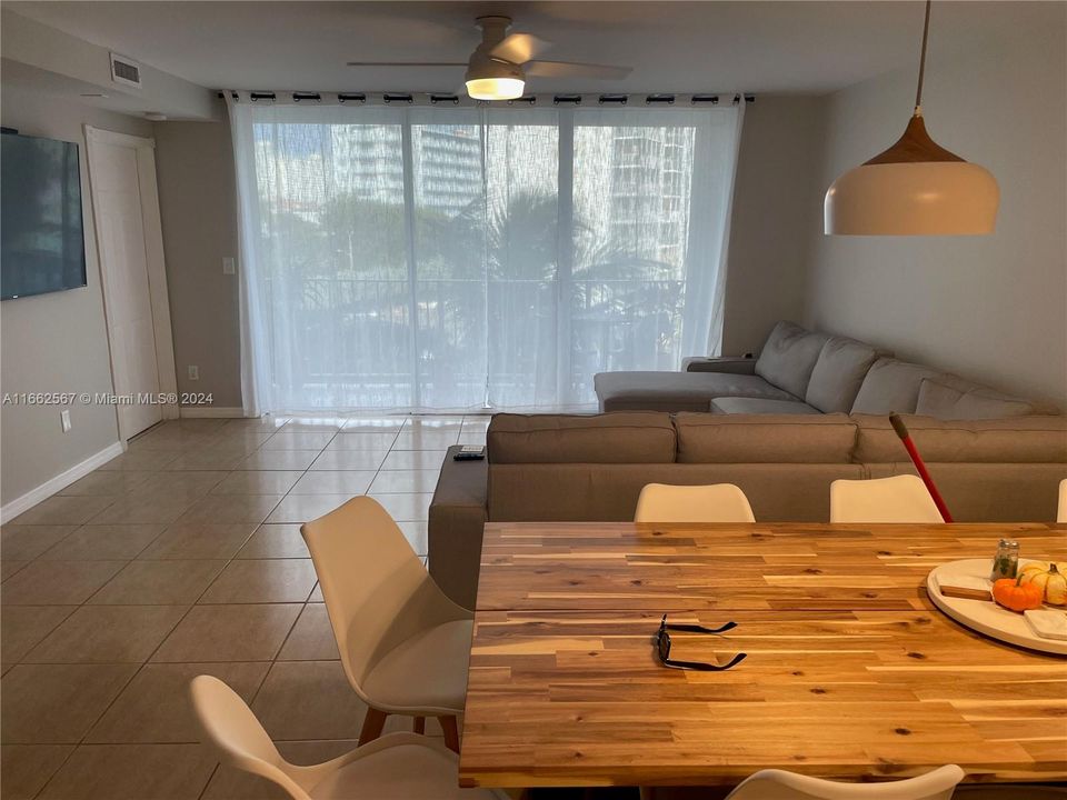 En Venta: $750,000 (3 camas, 2 baños, 1270 Pies cuadrados)