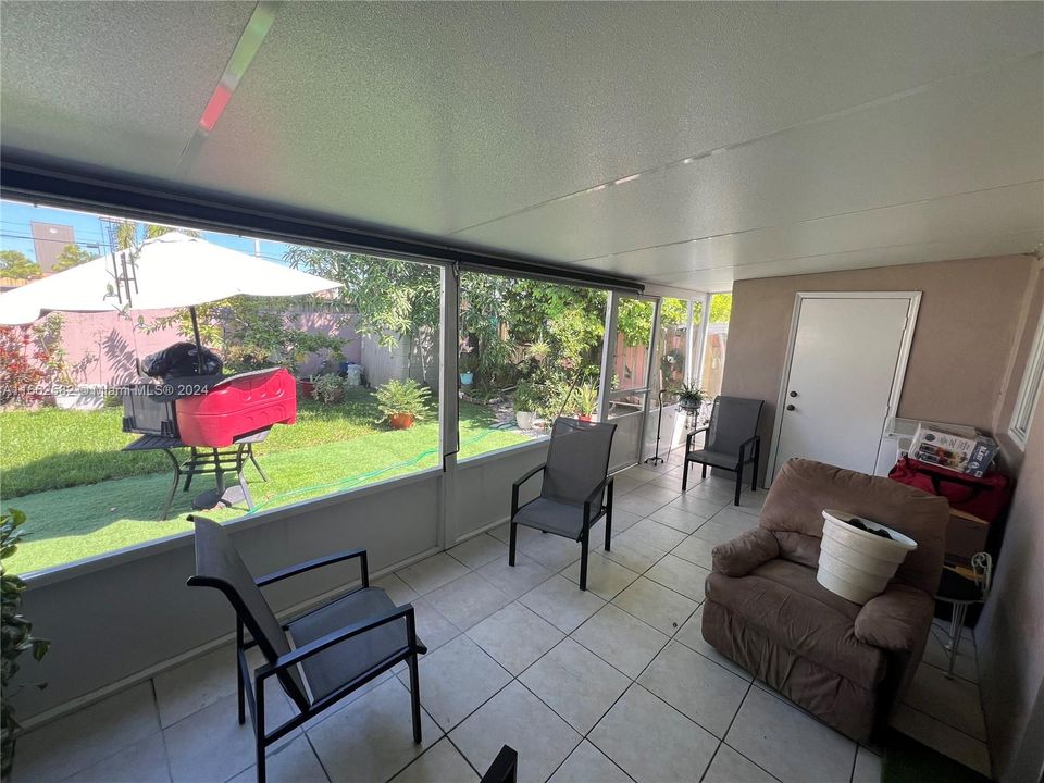 Screened Patio rear