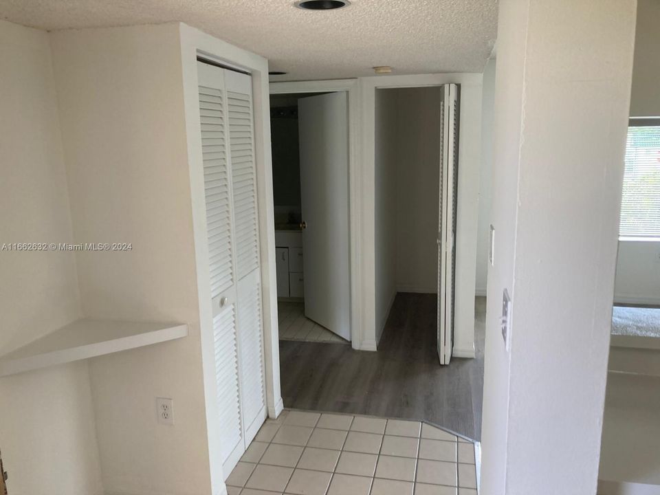 For Rent: $2,050 (2 beds, 2 baths, 1130 Square Feet)