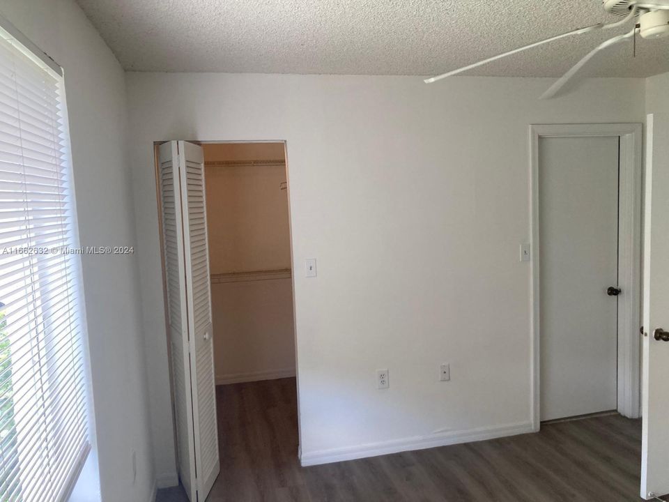 For Rent: $2,050 (2 beds, 2 baths, 1130 Square Feet)