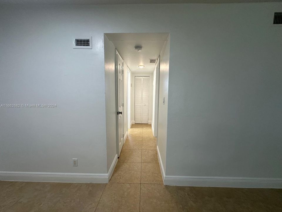 For Rent: $1,695 (1 beds, 1 baths, 0 Square Feet)