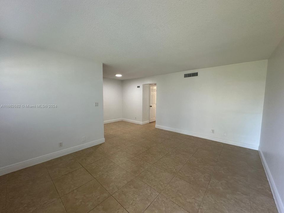 For Rent: $1,695 (1 beds, 1 baths, 0 Square Feet)