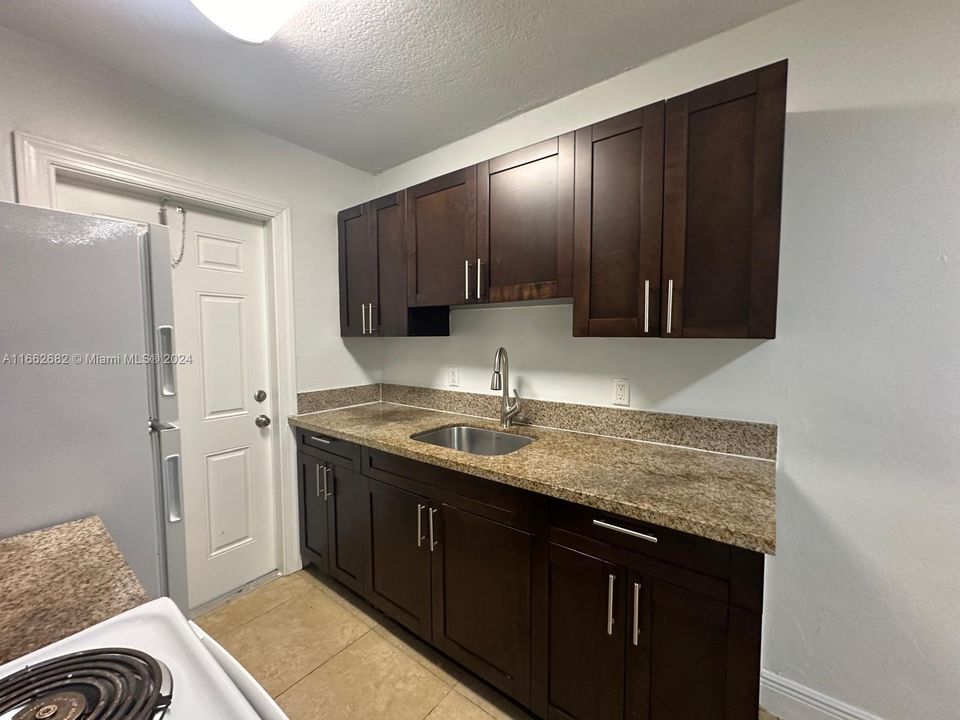 For Rent: $1,695 (1 beds, 1 baths, 0 Square Feet)