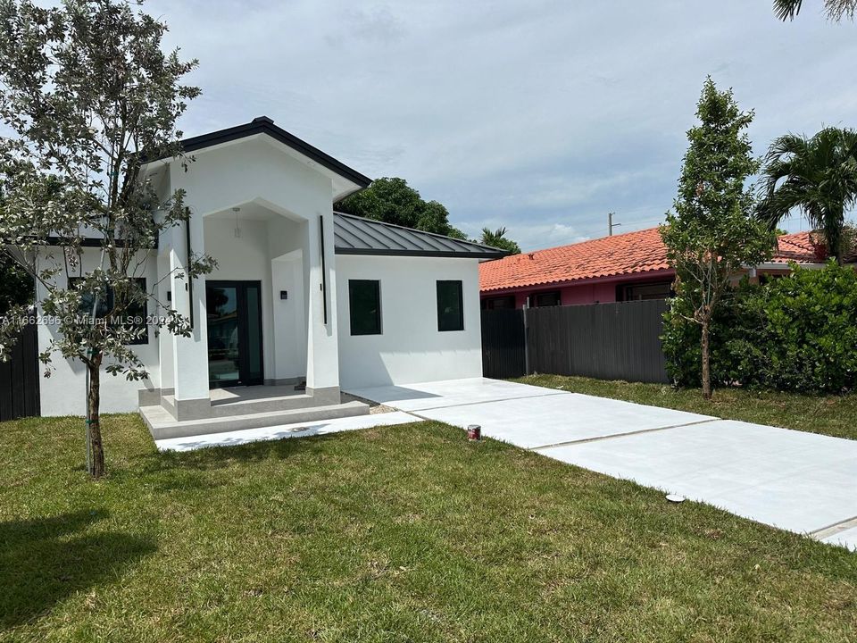 En Venta: $849,000 (3 camas, 2 baños, 1420 Pies cuadrados)