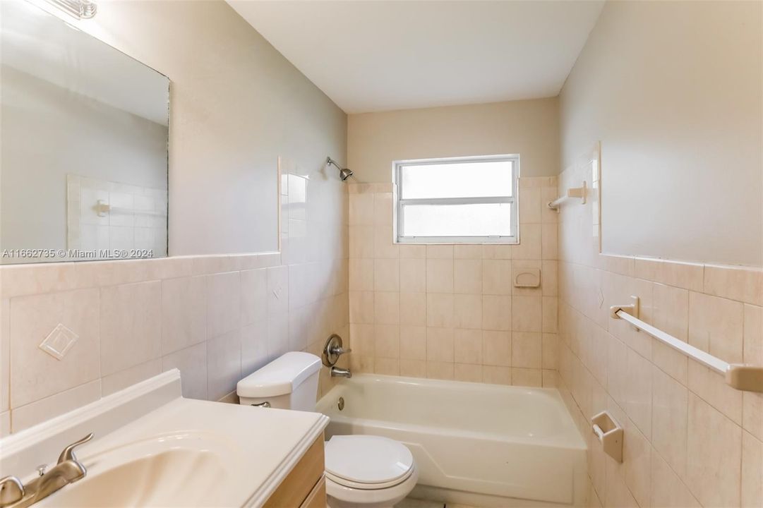 For Rent: $2,695 (3 beds, 2 baths, 1224 Square Feet)