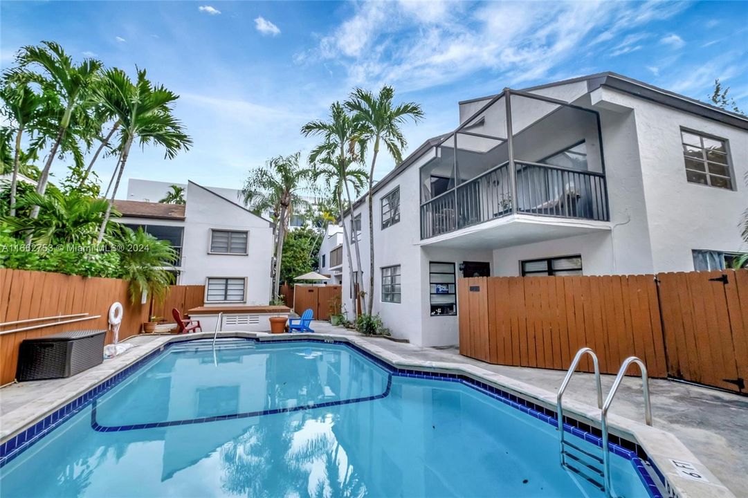 Relax and enjoy Florida Living! Tiger Ten Community Pool for use by all owners in the HOA