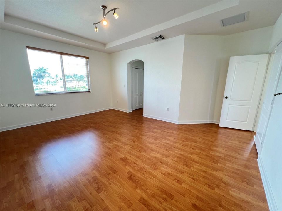 For Rent: $4,300 (4 beds, 3 baths, 2306 Square Feet)