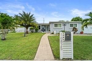 For Sale: $620,000 (3 beds, 2 baths, 1562 Square Feet)