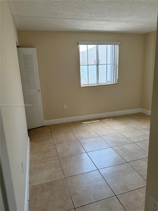 For Rent: $2,300 (2 beds, 2 baths, 1095 Square Feet)