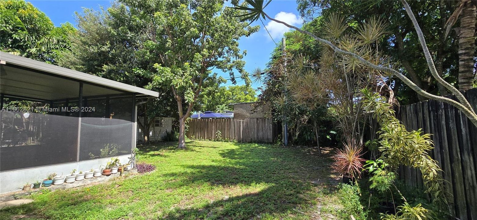 For Sale: $455,000 (3 beds, 2 baths, 1257 Square Feet)