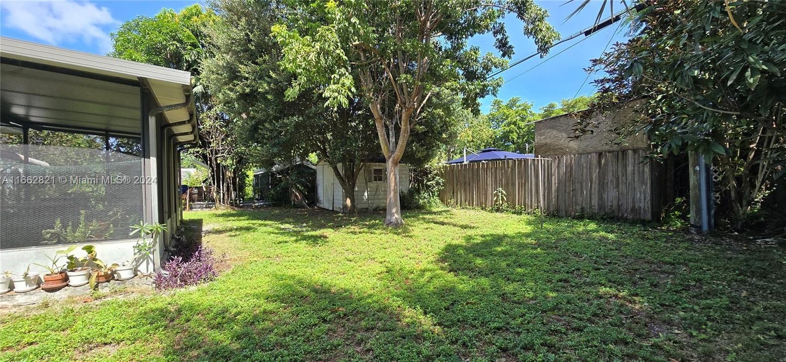 For Sale: $455,000 (3 beds, 2 baths, 1257 Square Feet)