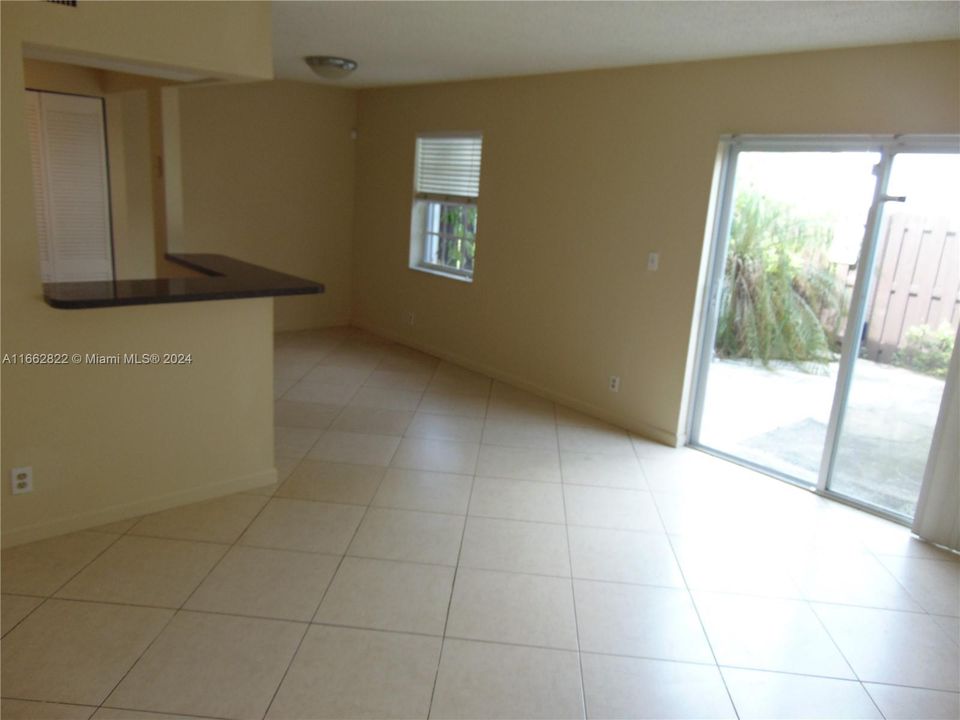 For Rent: $2,650 (3 beds, 2 baths, 1630 Square Feet)