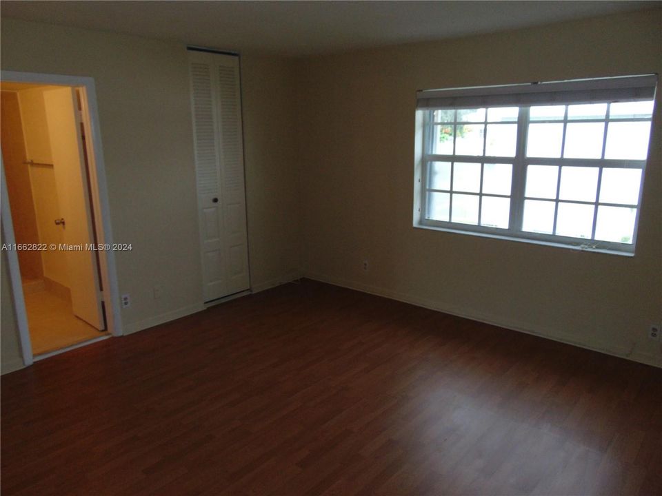 For Rent: $2,650 (3 beds, 2 baths, 1630 Square Feet)