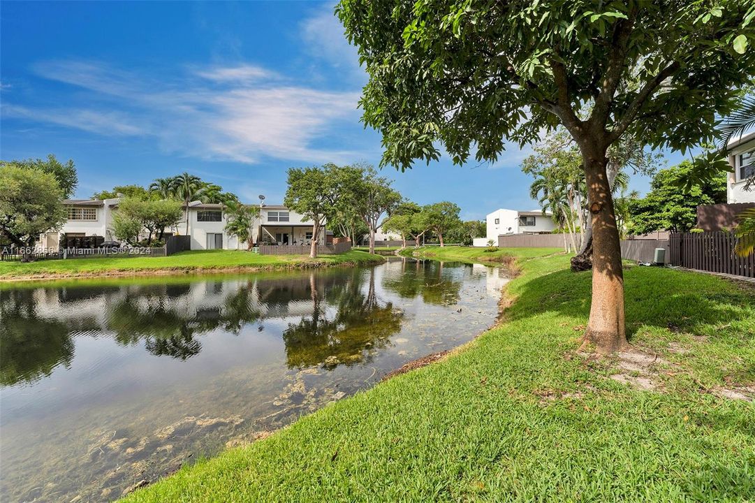 For Sale: $535,000 (3 beds, 2 baths, 1378 Square Feet)