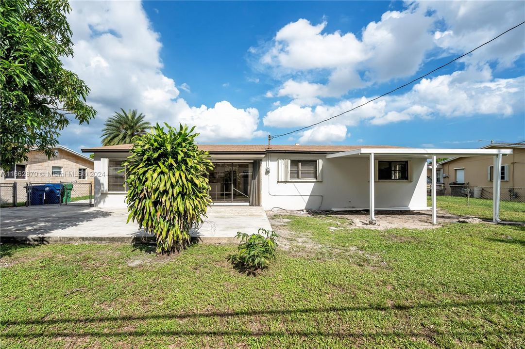 For Sale: $584,999 (3 beds, 2 baths, 1608 Square Feet)