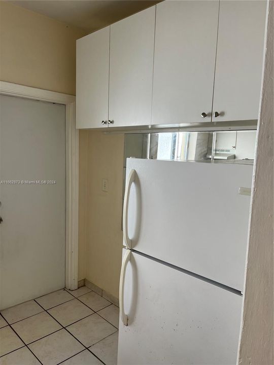 For Rent: $1,500 (1 beds, 1 baths, 3416 Square Feet)