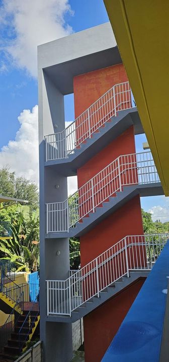 Recently Rented: $2,200 (2 beds, 1 baths, 16834 Square Feet)