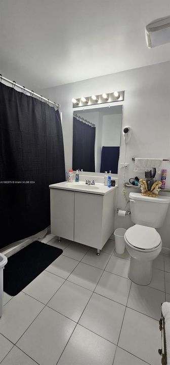 Recently Rented: $2,200 (2 beds, 1 baths, 16834 Square Feet)