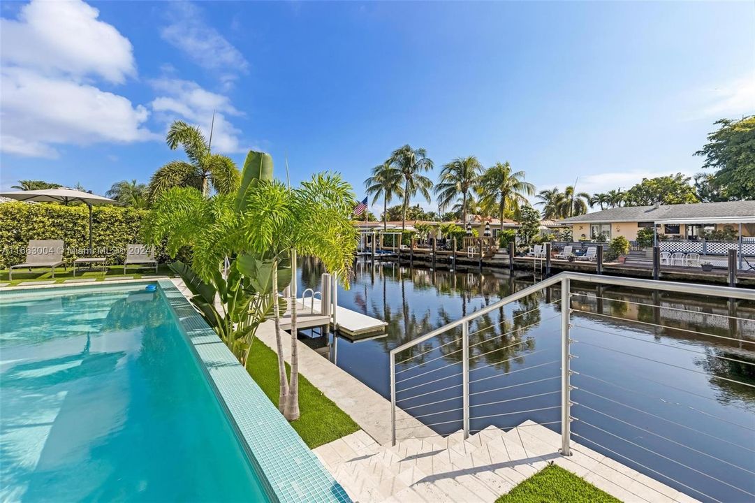 For Sale: $2,650,000 (4 beds, 4 baths, 2984 Square Feet)