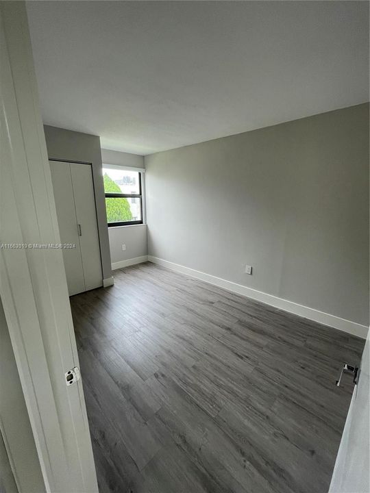 For Rent: $3,000 (3 beds, 2 baths, 1275 Square Feet)