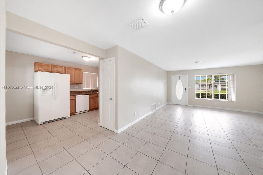 For Sale: $435,900 (3 beds, 2 baths, 1516 Square Feet)