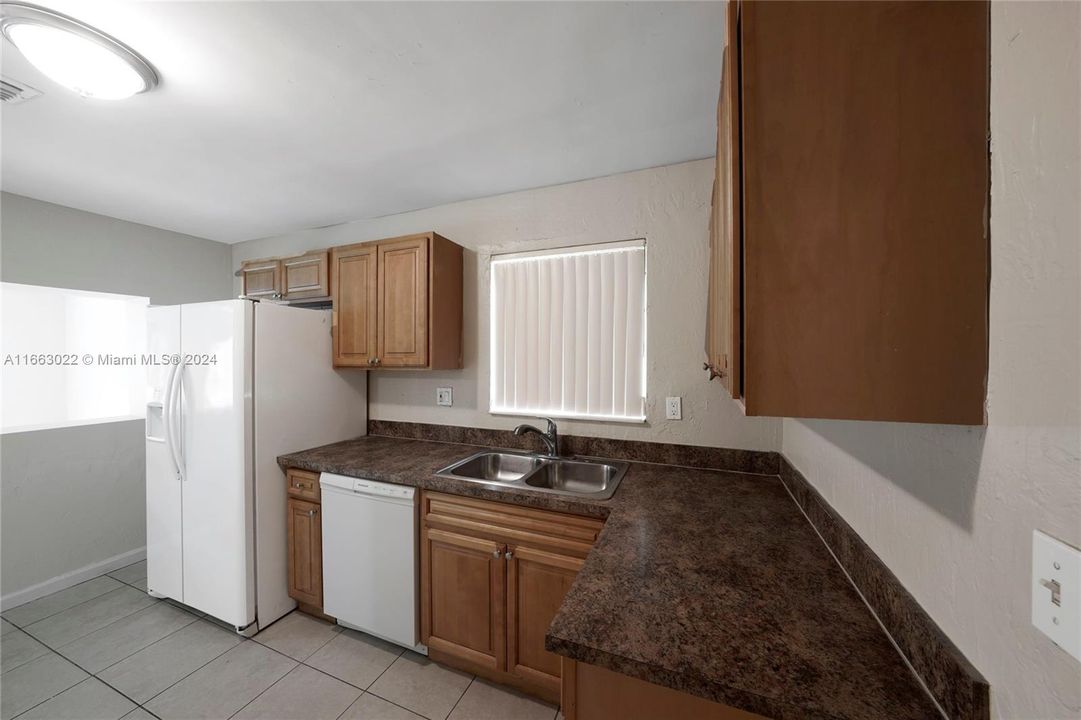 For Sale: $435,900 (3 beds, 2 baths, 1516 Square Feet)