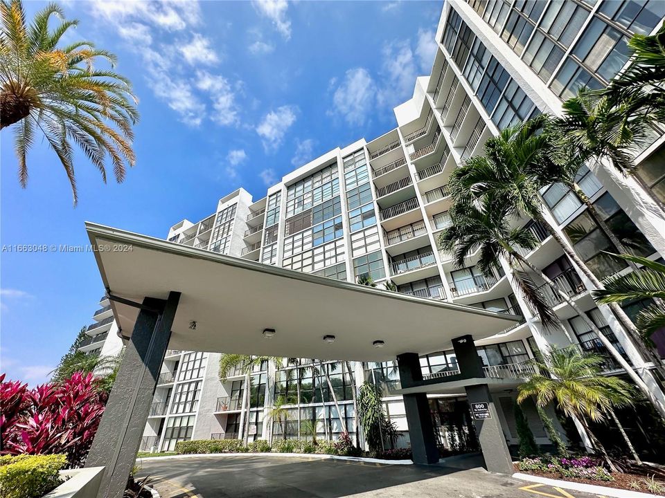 Welcome home at Oceanview Park Condominium!  800/1000 Parkview Drive, Hallandale Beach, FL.