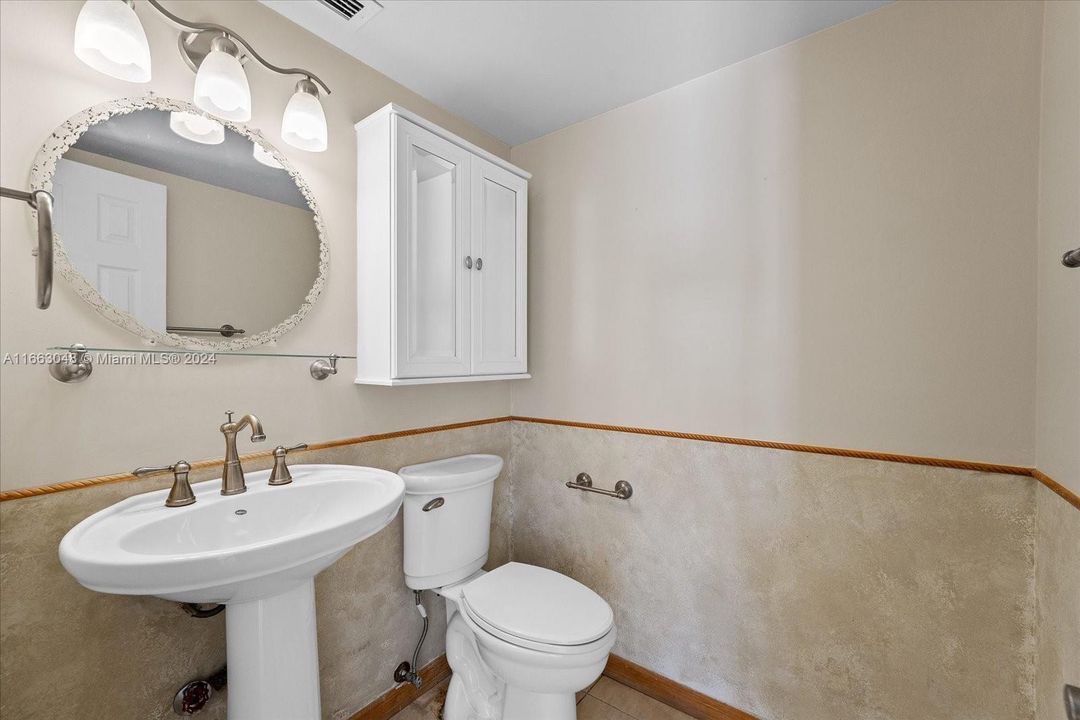 Second/guest bathroom.1000 Parkview Drive, #824, Hallandale Beach.