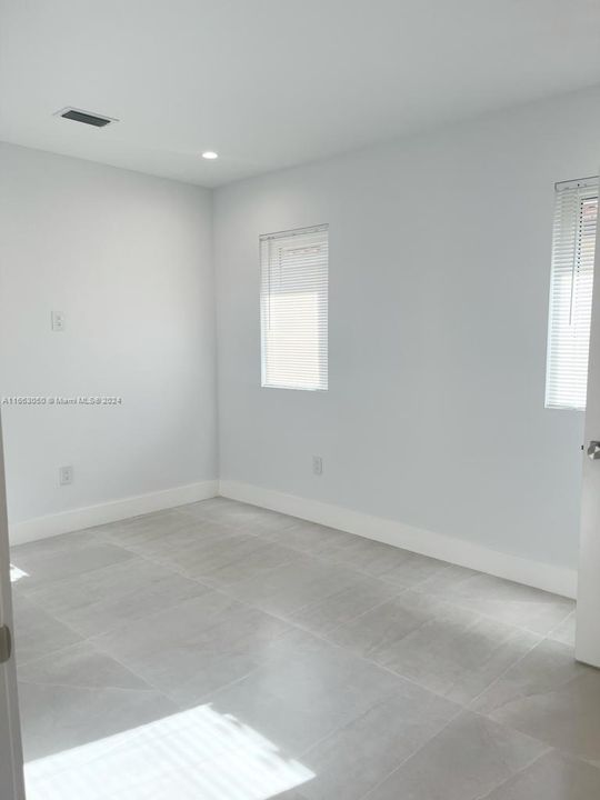 For Rent: $3,200 (2 beds, 2 baths, 1196 Square Feet)